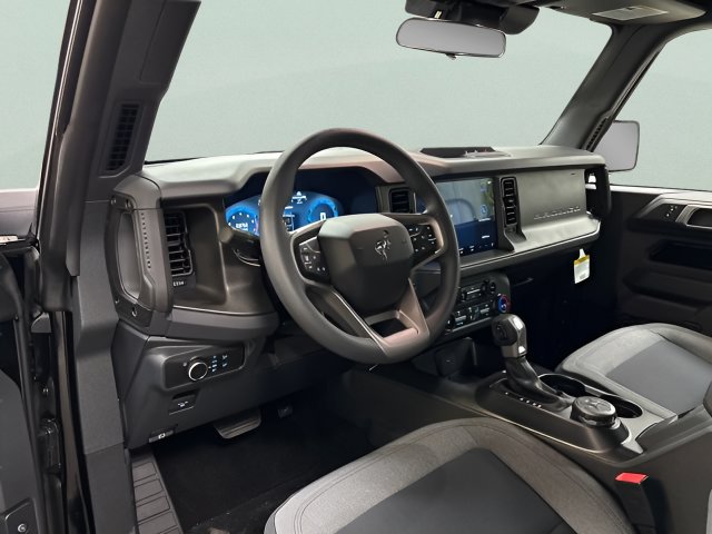 Used 2025 Ford Bronco 2-Door AWD/4WD image 17