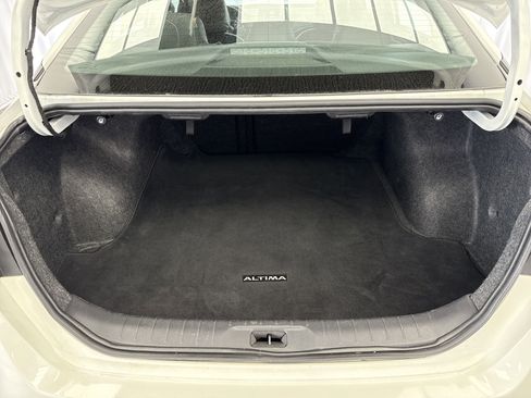 Used 2023 Nissan Altima 2.5 SR image 17