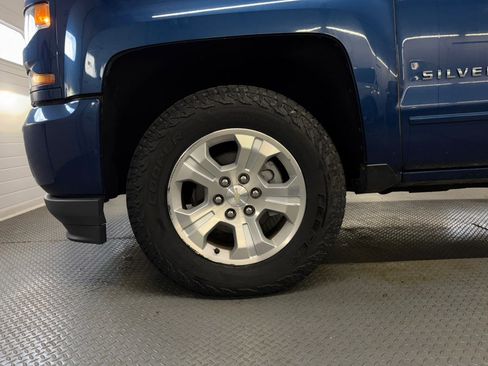 Used 2017 Chevrolet Silverado 1500 LT w/ All Star Edition AWD/4WD image 13