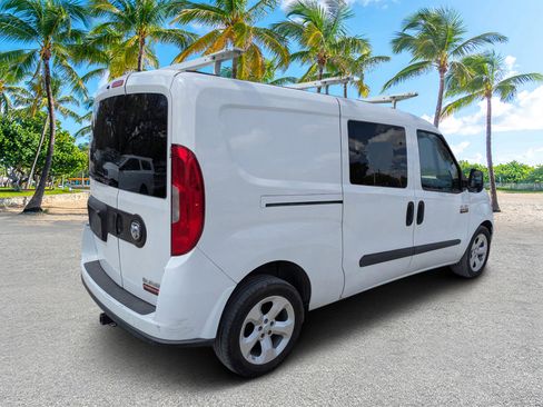 Used 2018 RAM ProMaster City SLT w/ Lights & Wheels Group image 3