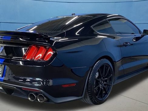 Used 2018 Ford Mustang Shelby GT350 w/ Convenience Package image 11