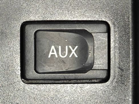 Used 2011 Toyota Camry Hybrid FWD image 13