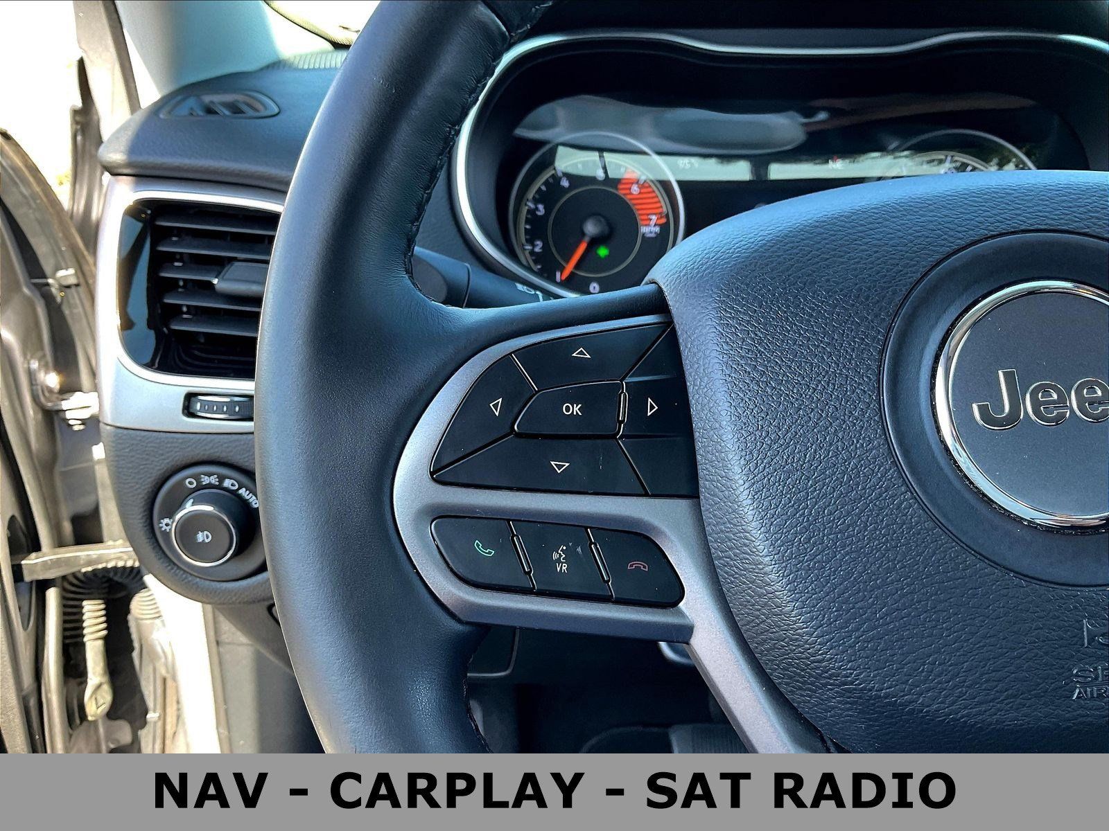 Used 2019 Jeep Cherokee Limited AWD/4WD image 11