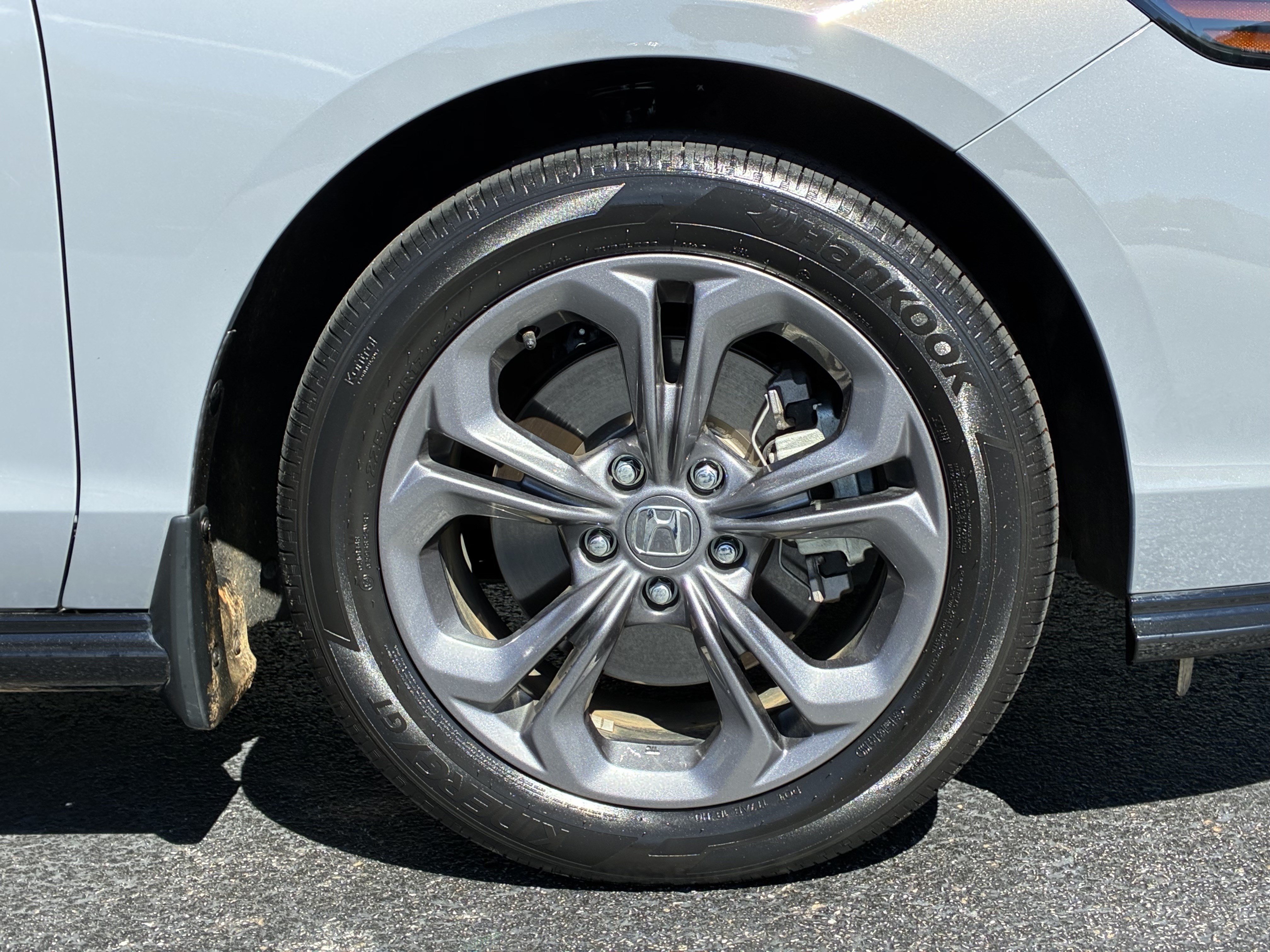 Used 2025 Honda Accord EX-L image 6