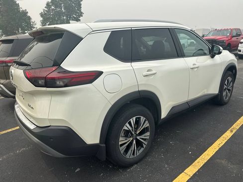 Certified 2023 Nissan Rogue SV w/ SV Premium B Package AWD/4WD image 3