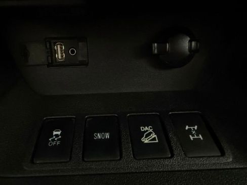 Used 2016 Toyota Highlander XLE image 39