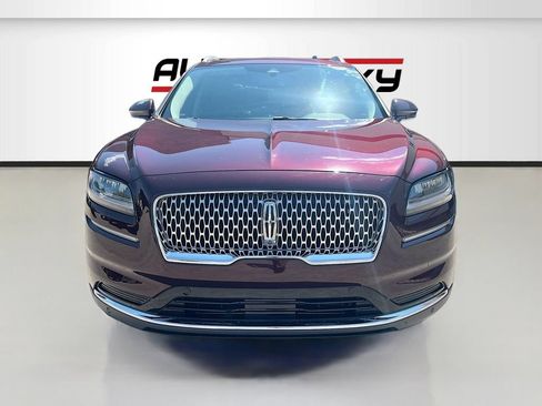 Used 2023 Lincoln Nautilus Reserve AWD/4WD image 2