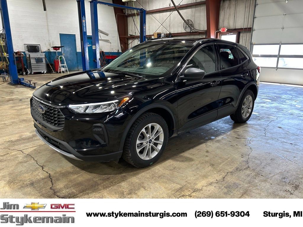 Used 2023 Ford Escape Active AWD/4WD image 10