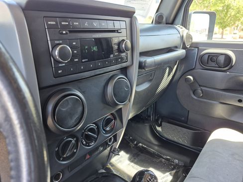 Used 2008 Jeep Wrangler X image 11