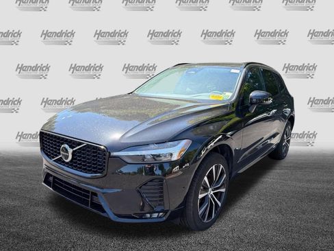 Used 2024 Volvo XC60 B5 Plus w/ Protection Package Premier AWD/4WD image 9