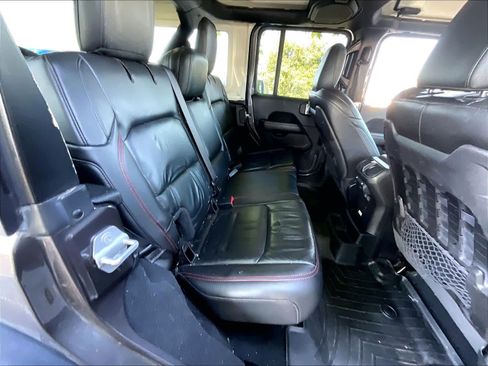 Used 2018 Jeep Wrangler Unlimited Rubicon w/ Steel Bumper Group AWD/4WD image 28