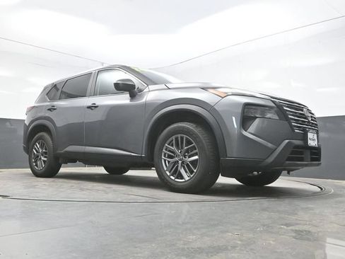 Used 2024 Nissan Rogue S AWD/4WD image 36