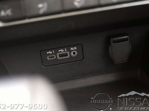 Used 2024 Nissan Altima 2.5 SV image 22