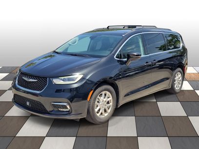 Used 2022 Chrysler Pacifica Touring-L