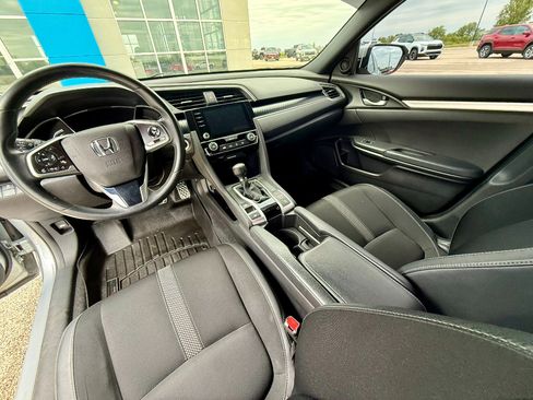 Used 2020 Honda Civic Sport image 12