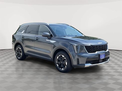 Used 2024 Kia Sorento S w/ Panoramic Sunroof Package AWD/4WD image 5