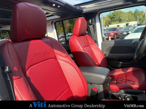 Used 2024 Jeep Wrangler Unlimited Rubicon 392 image 30