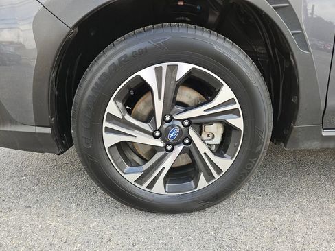 Used 2025 Subaru Crosstrek 2.0i Premium AWD/4WD image 29
