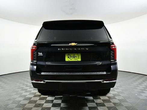 New 2026 Chevrolet Suburban LS image 12