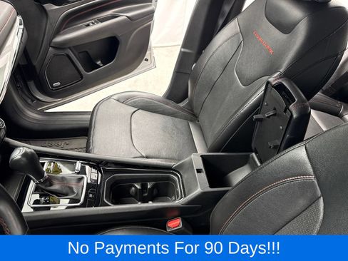 Used 2022 Jeep Compass Trailhawk w/ Trailhawk Elite Group AWD/4WD image 22
