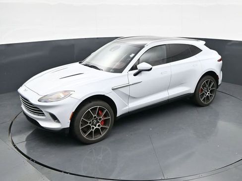 Used 2021 Aston Martin DBX AWD/4WD image 30