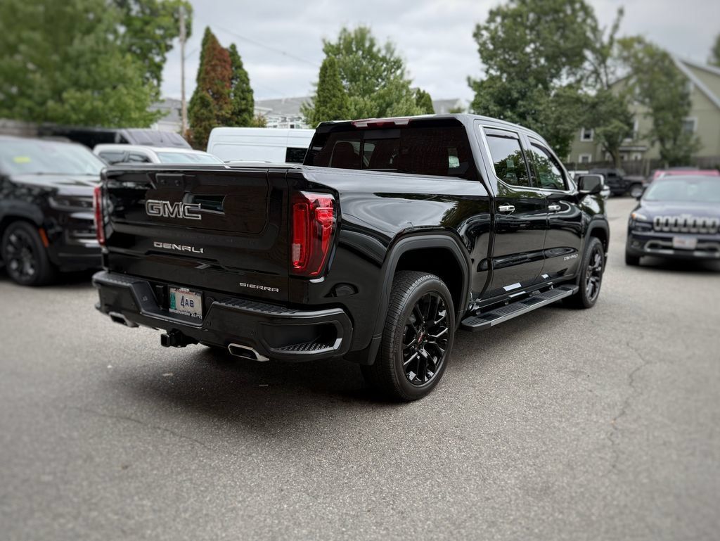 Used 2025 GMC Sierra 1500 Denali AWD/4WD image 8