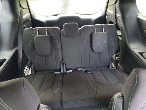 Used 2018 Chrysler Pacifica Touring Plus w/ S Appearance Package FWD image 8