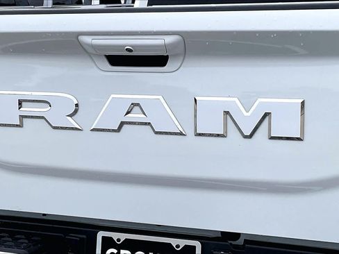 Used 2025 RAM 2500 Limited AWD/4WD image 27