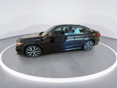 Used 2024 Honda Civic EX image 4