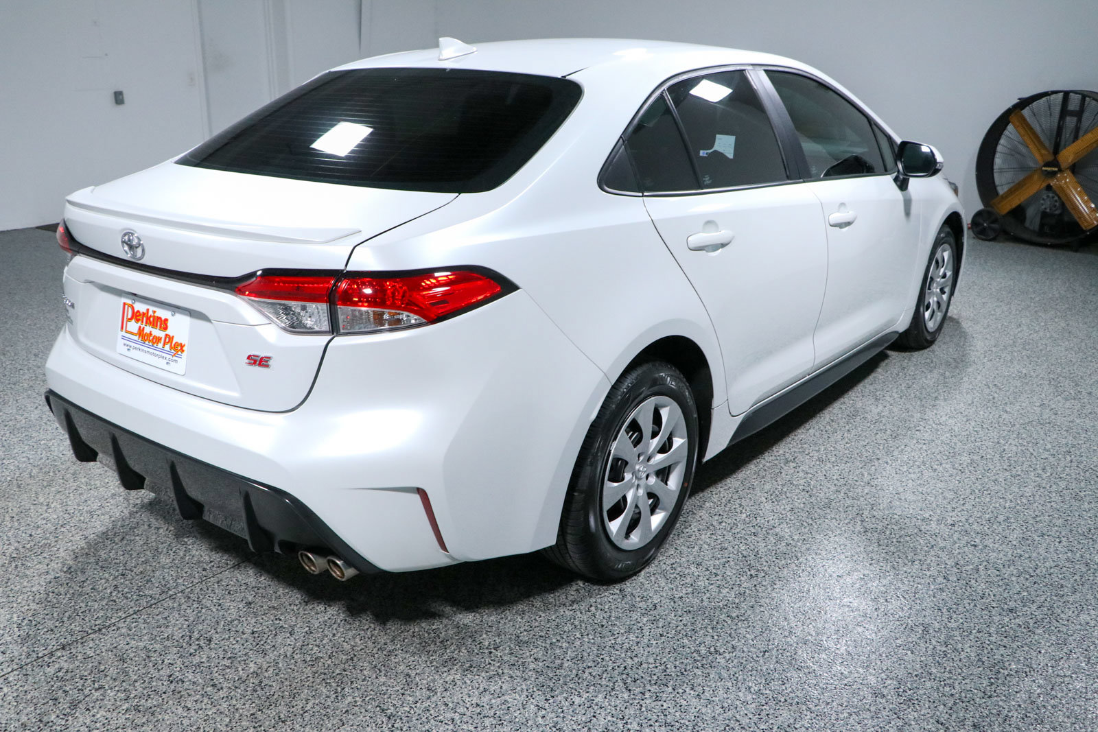Used 2023 Toyota Corolla SE FWD image 7