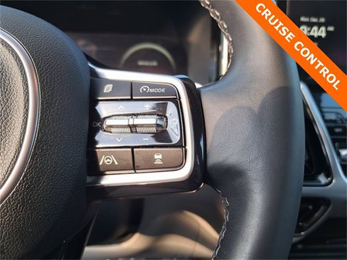 Used 2023 Kia Sorento SX Prestige image 17