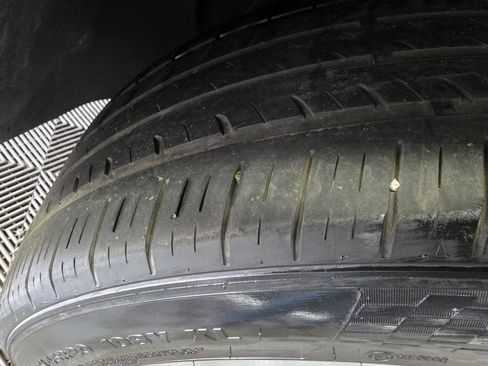 Used 2013 Mercedes-Benz ML 550 4MATIC image 40