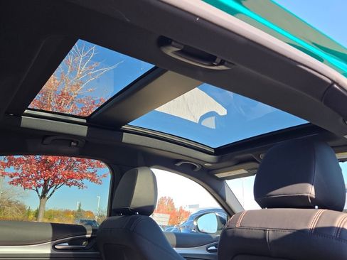 New 2025 Alfa Romeo Stelvio Sprint image 10