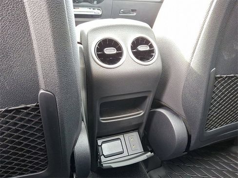 New 2026 Mercedes-Benz GLB 250 GLB 250 image 9