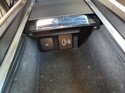 Used 2020 Lincoln Corsair Standard w/ Premium Package image 15