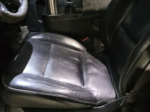 Used 2016 Chevrolet Silverado 1500 LT w/ LPO, Black Pack image 11