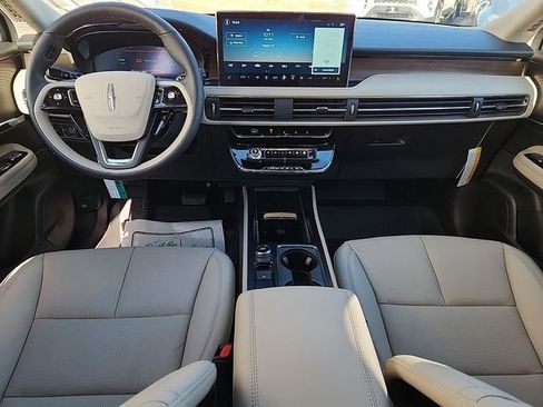 New 2025 Lincoln Corsair Grand Touring w/ Jet Appearance Package image 10