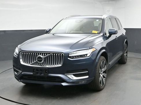 Used 2023 Volvo XC90 B6 Ultimate w/ Protection Package AWD/4WD image 3