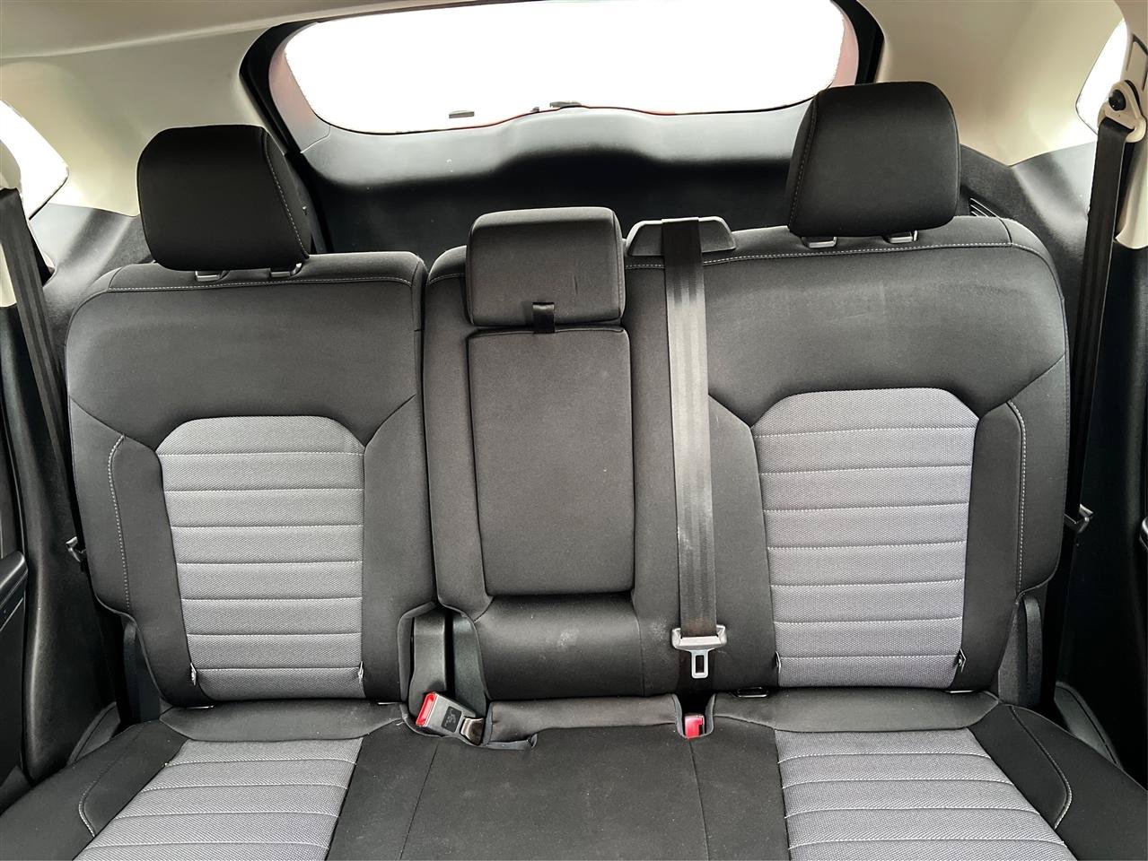 Used 2018 Ford Edge SE AWD/4WD image 23