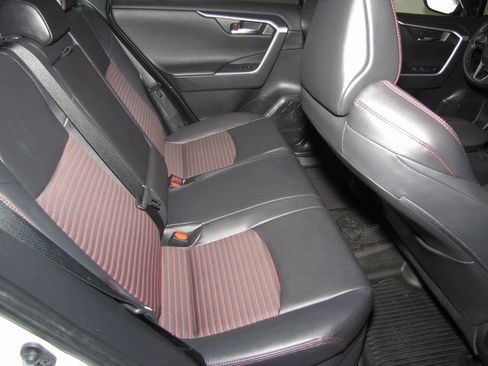 Used 2022 Toyota RAV4 XSE image 19