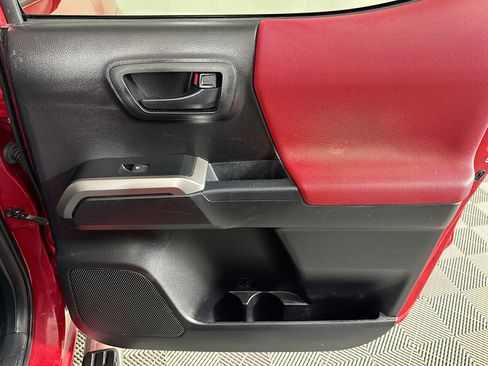 Used 2019 Toyota Tacoma SR5 image 26