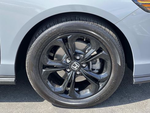 Certified 2025 Honda Accord SE image 28