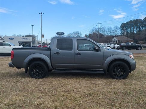 Used 2018 Nissan Frontier SV w/ Value Truck Package image 14