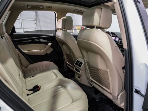 Used 2019 Audi Q5 2.0T Premium Plus w/ Premium Plus Package AWD/4WD image 40