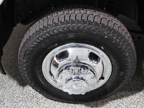 Used 2022 RAM 3500 Tradesman image 11