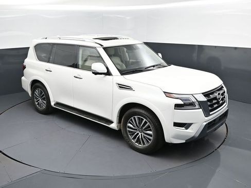 Used 2024 Nissan Armada SL w/ Captain's Chairs Package RWD image 39