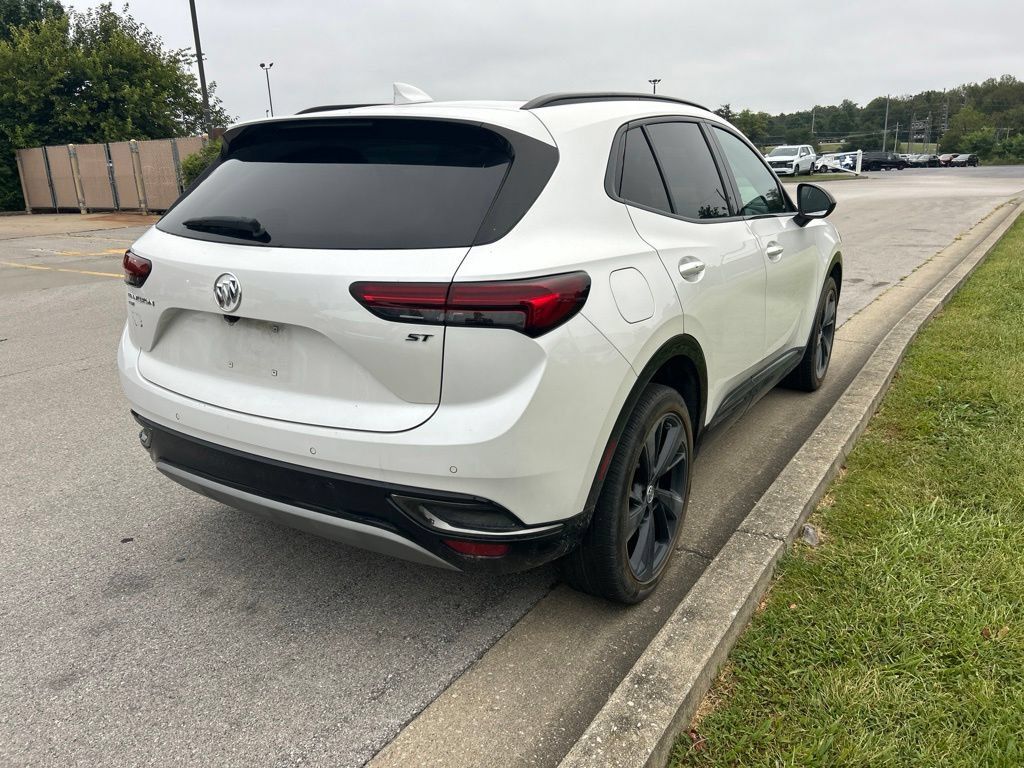 Used 2023 Buick Envision Essence w/ Technology Package I AWD/4WD image 3