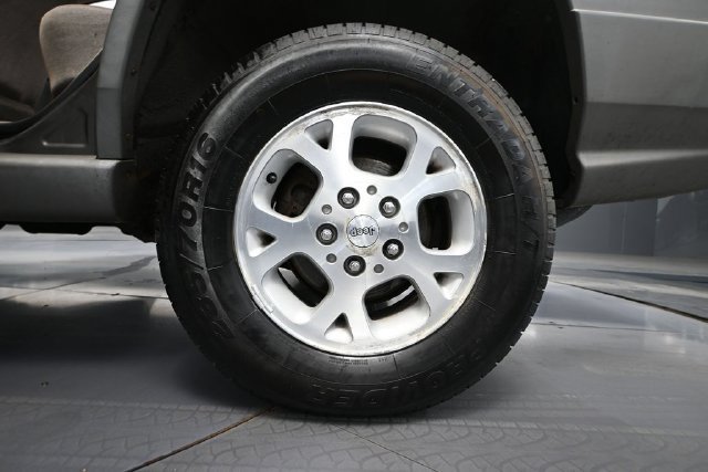 Used 1999 Jeep Grand Cherokee Laredo AWD/4WD image 9