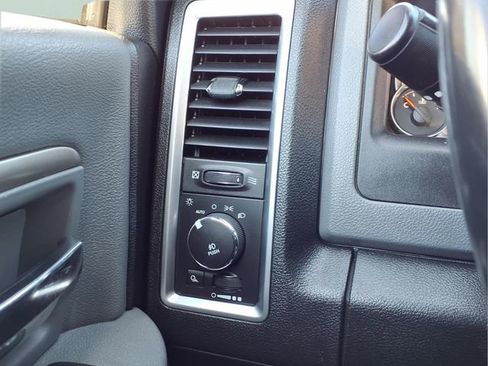 Used 2017 RAM 1500 Big Horn image 12