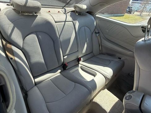 Used 2005 Mercedes-Benz CLK 500 Coupe image 19